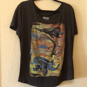 Short sleeve heather black elephant tshirt